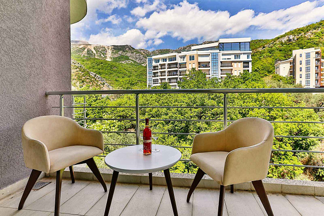 Lux two bedroom apartment with sea view — photo 7